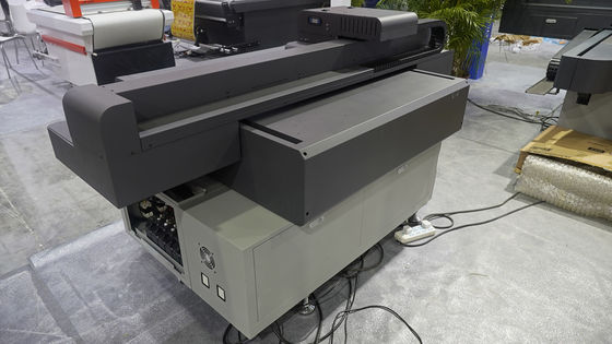 Stampante digitale commerciale versatile Stampante digitale ad etichette UV a piano
