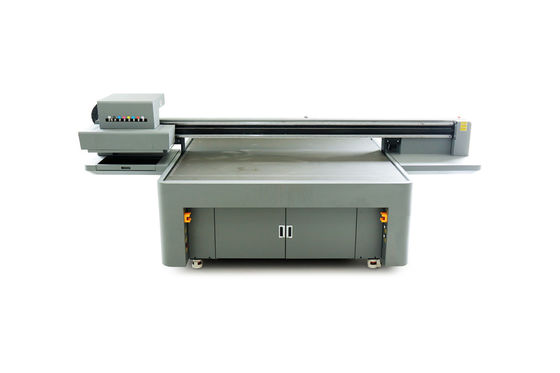 Stampa a nastro di precisione 1800 X 1000 mm Dimensione di stampa Rich G5/G6 ugelli
