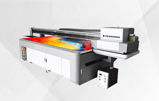 Stampa a getto d'inchiostro Stampa a grande formato di media altezza 10 cm e colori d'inchiostro cian per stampa professionale