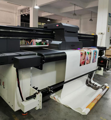CMKY White Inkjet Roll To Roll Printer con velocità di stampa fino a 200 mq