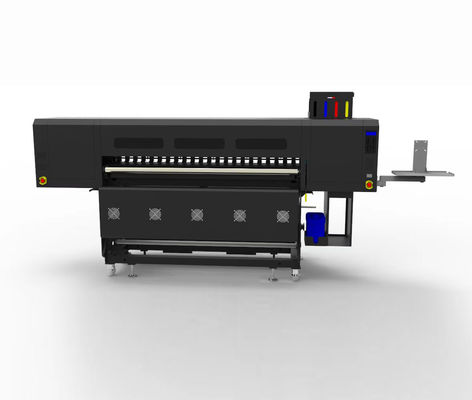 Stampante tessile digitale con larghezza di stampa fino a 3,2 metri, sistema di pulizia automatico a cinghia incluso